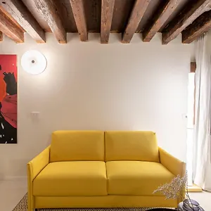  Apartment Palazzo Venere Italy