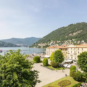  Holiday home Piazza Cavour View - By Myhomeincomo Italy